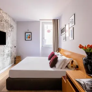 Downtown Boutique House - Ca Domus Collection Affittacamere